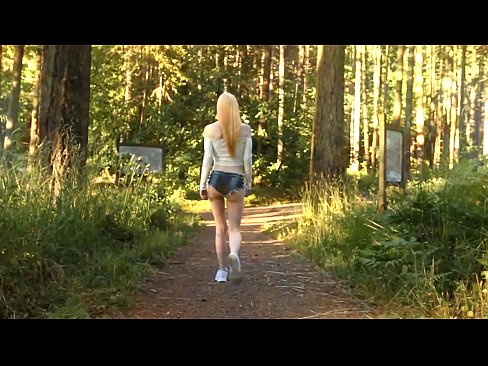 ❤️ Smuk kvinde bevæger sig langsomt, ikke nøgen video Super sex at da.hentaiser.ru
